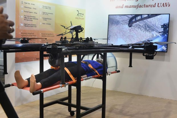 印度“救护车无人机”亮相 极端环境下可提供人员急救(图1) 印度“救护车无人机”亮相 极端环境下可提供人员急救(图1)